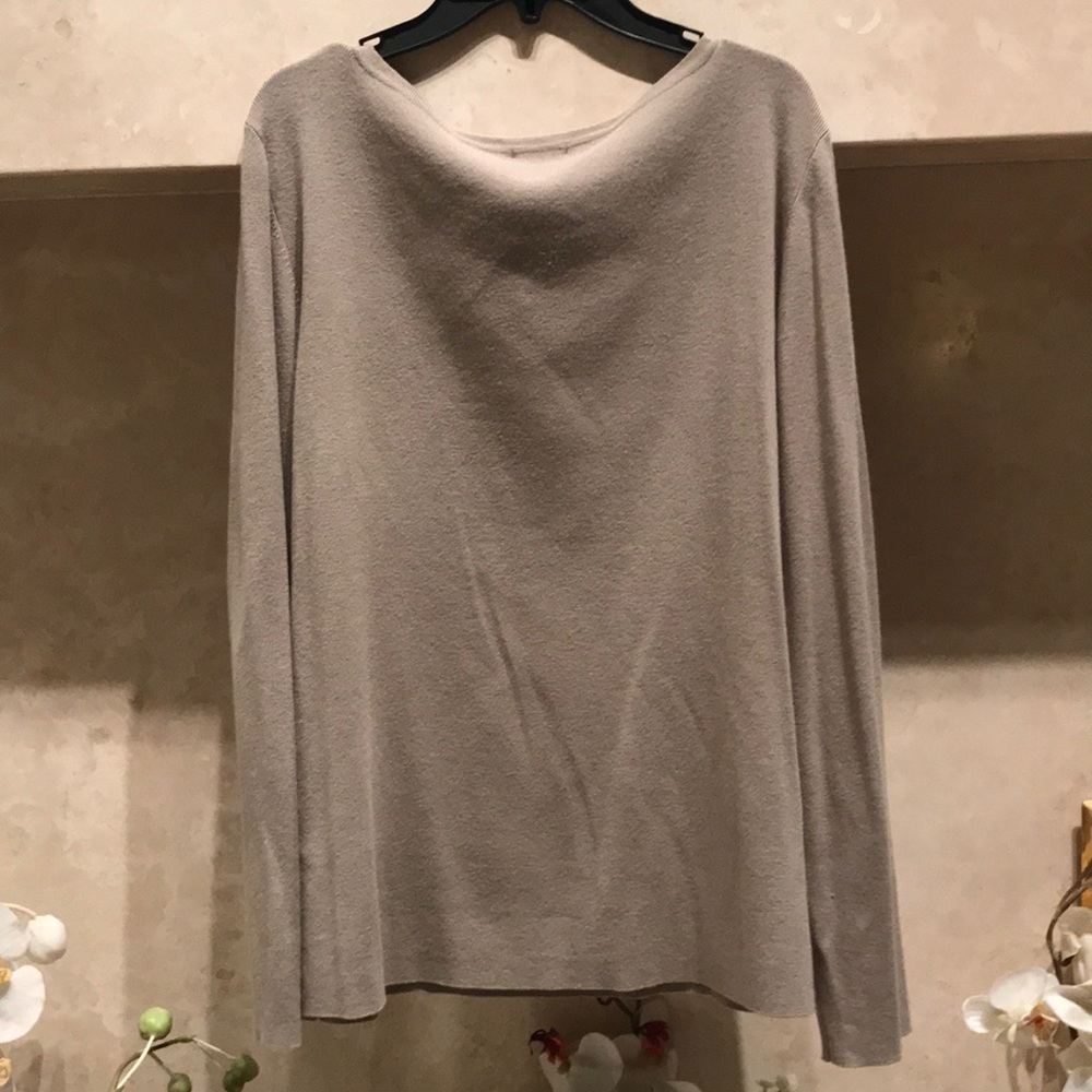 Sweater - Picture 3 of 3